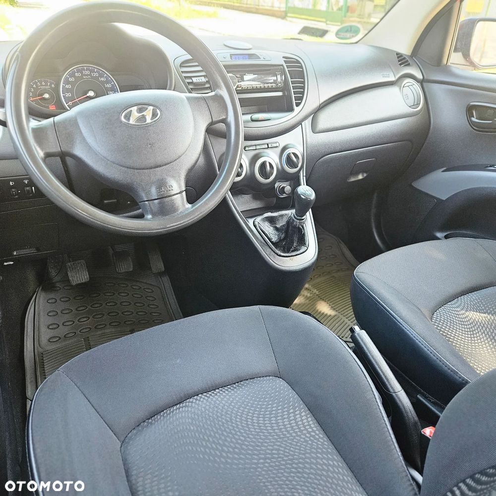 Hyundai i10 1.1 FIFA WM Edition - 22