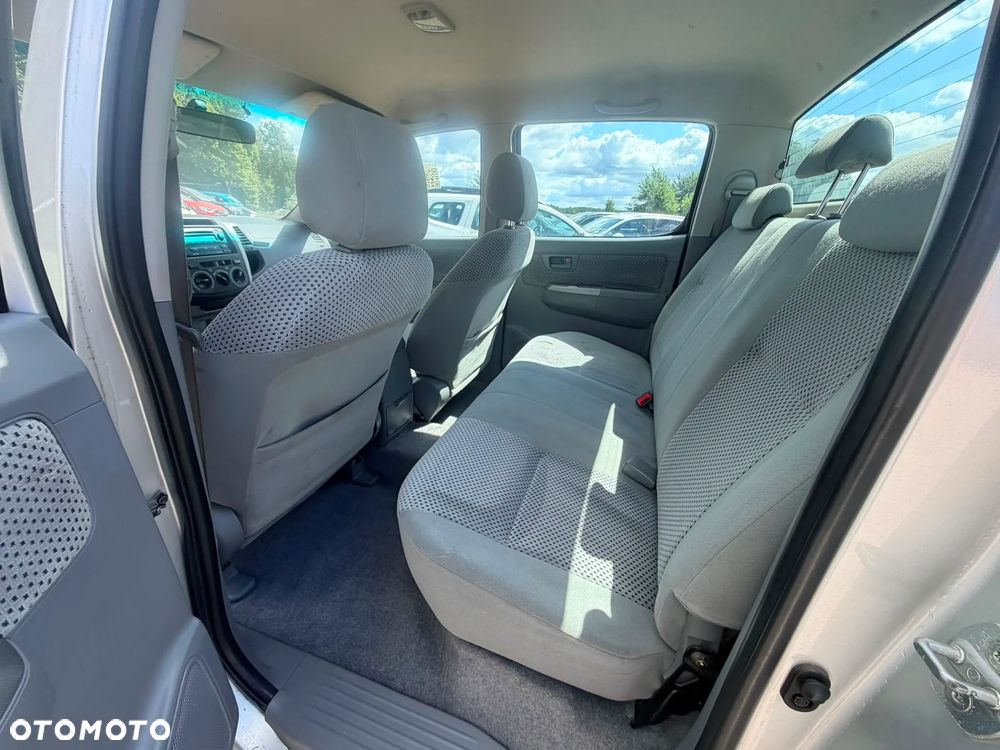 Toyota Hilux 4x4 Double Cab DPF Comfort - 14