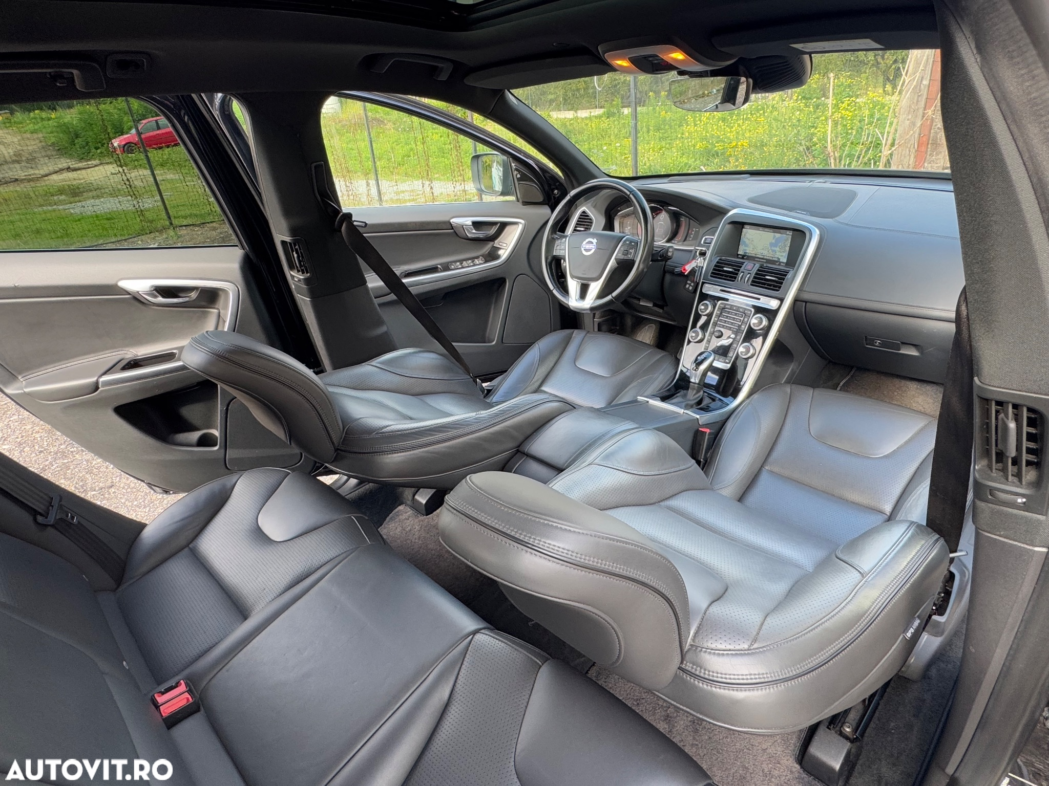 Volvo XC 60 D5 AWD Geartronic Summum - 28