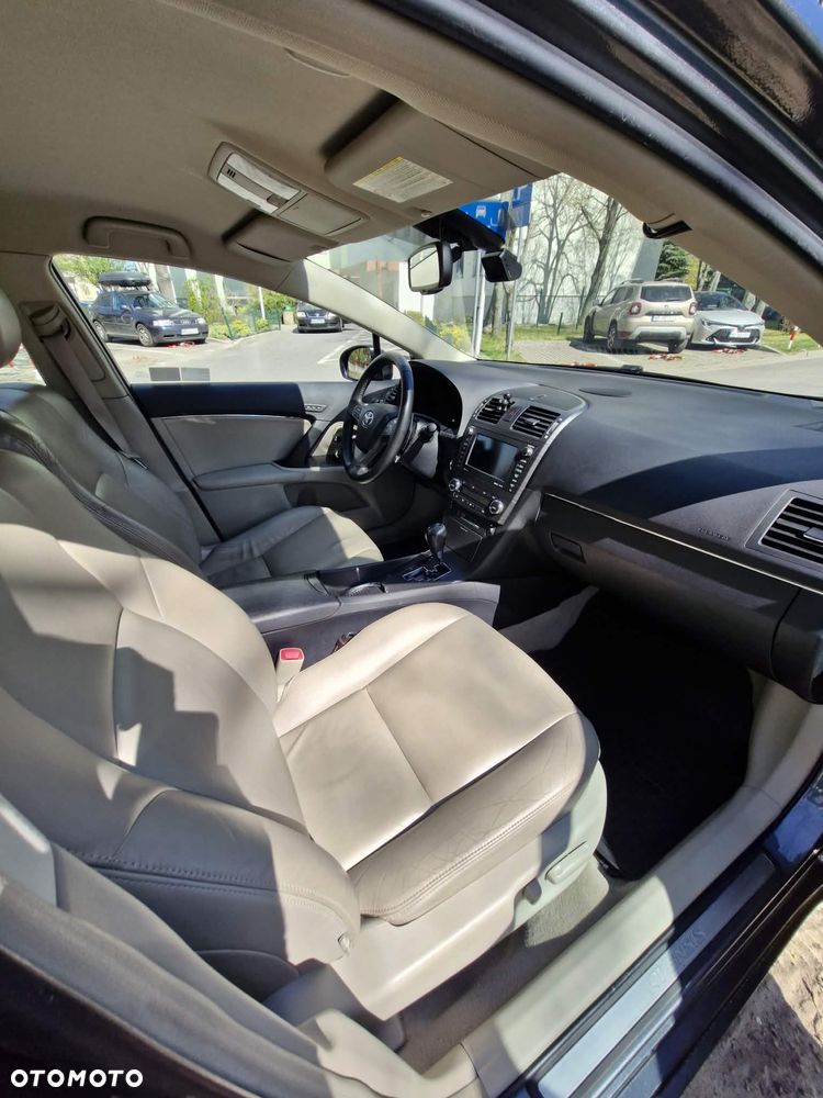 Toyota Avensis 2.0 Prestige EU5 MS - 18