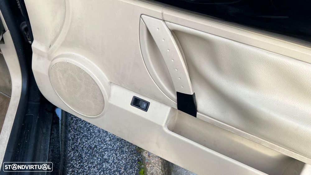 VW New Beetle Cabriolet 1.6 - 21