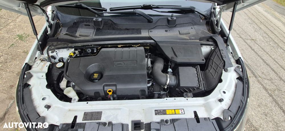 Land Rover Discovery Sport - 24