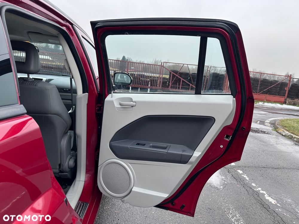 Dodge Caliber 1.8 SE - 21