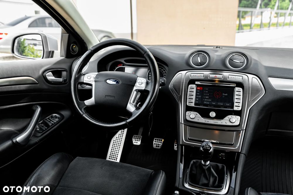 Ford Mondeo 2.5 Titanium X - 18