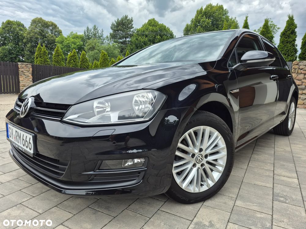 Volkswagen Golf - 1