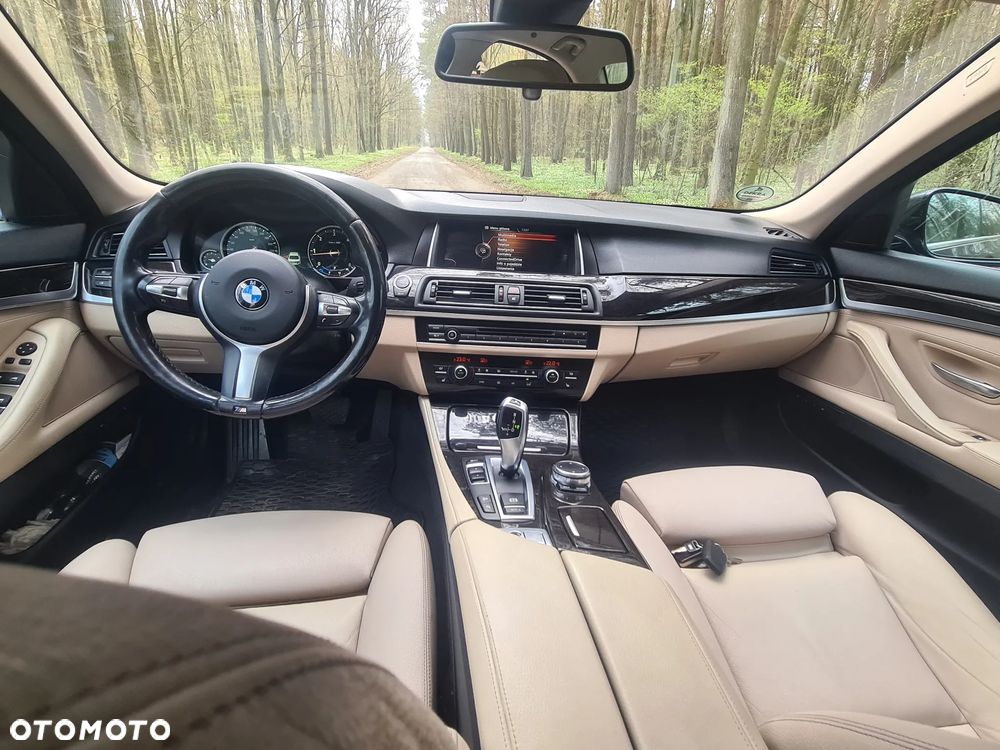 BMW Seria 5 520d xDrive Luxury Line - 11