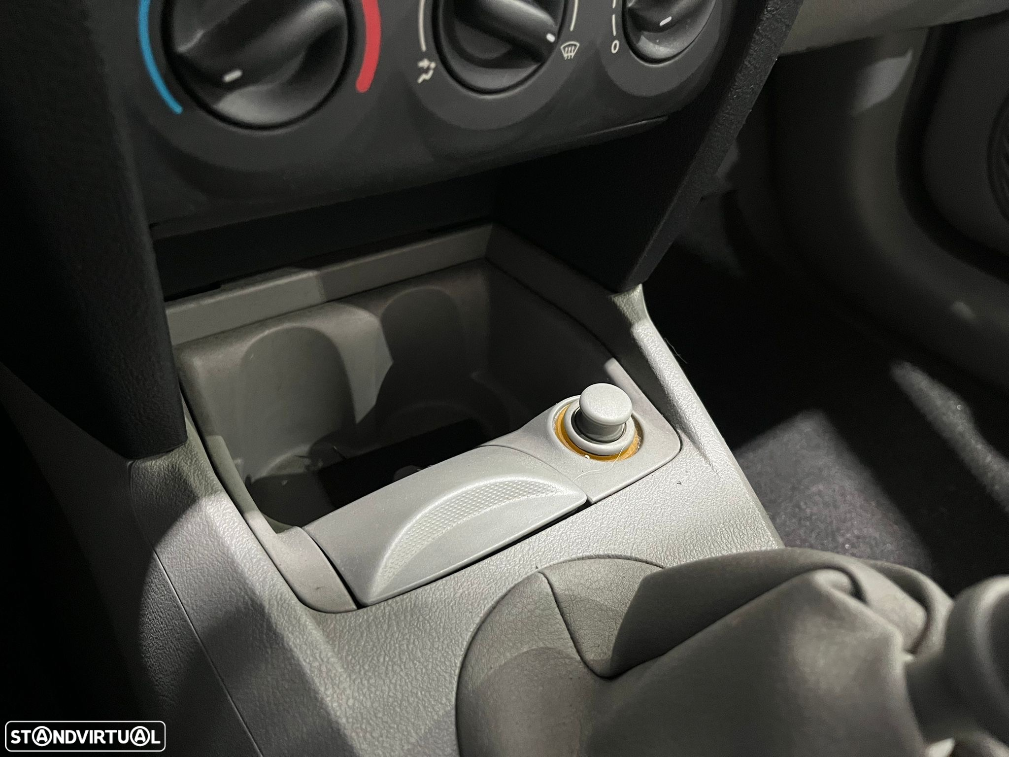 Renault Clio 1.2 16V Expression - 17