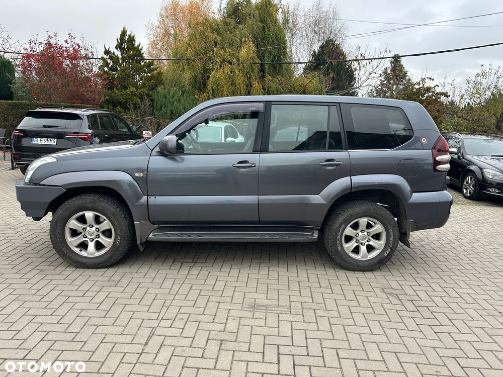 Toyota Land Cruiser - 5