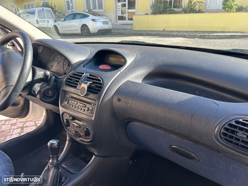 Peugeot 206 1.4 HDi XR - 10