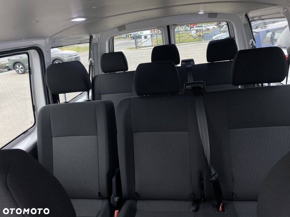 Volkswagen Transporter T6.1 - 23