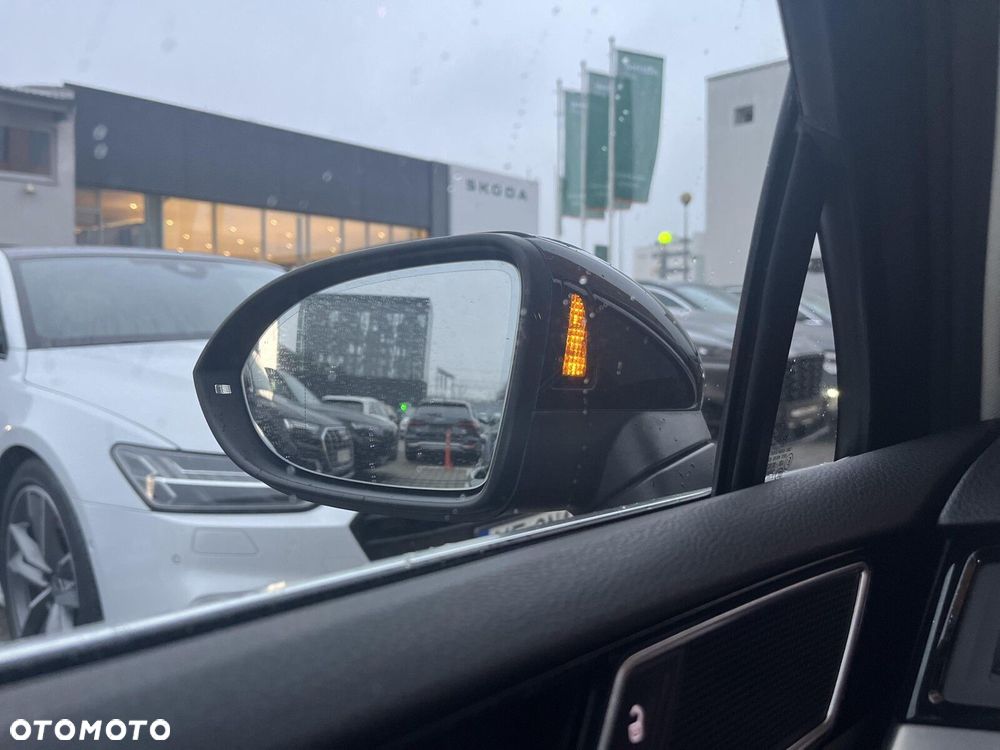 Volkswagen Passat 1.8 TSI BMT Highline - 30