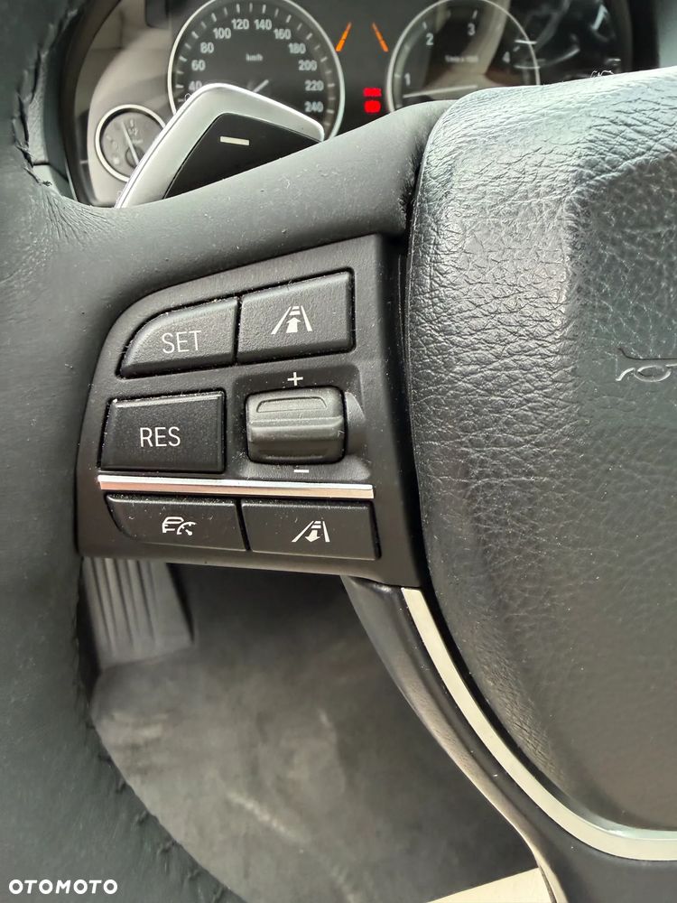 BMW Seria 5 530d - 29