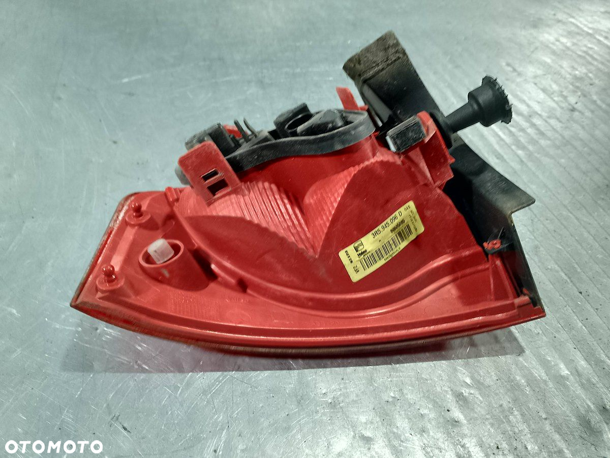 LAMPA TYLNA PRAWA SEAT EXEO 3R5945096D SEDAN - 7