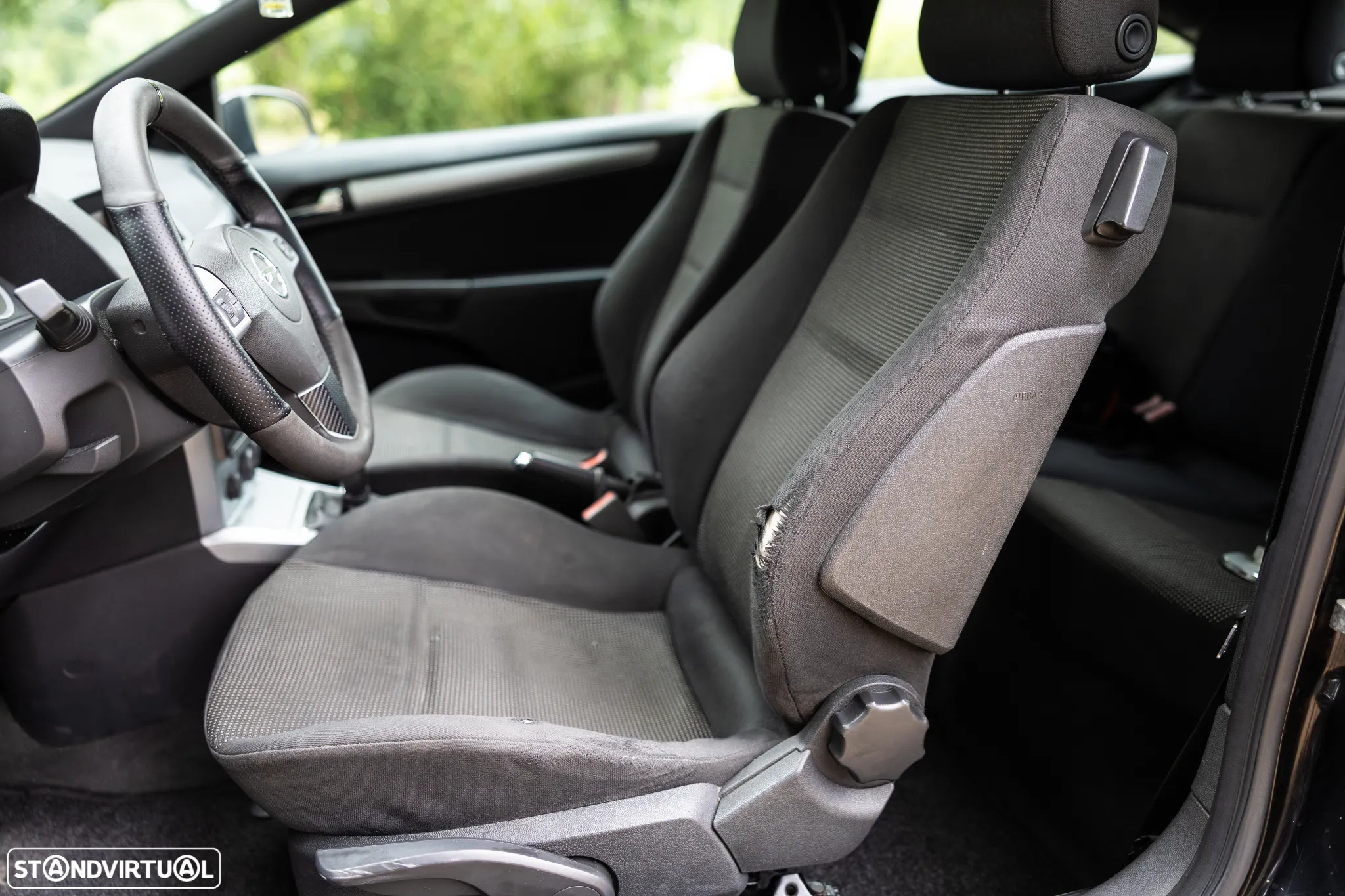 Opel Astra GTC 1.7 CDTi - 11