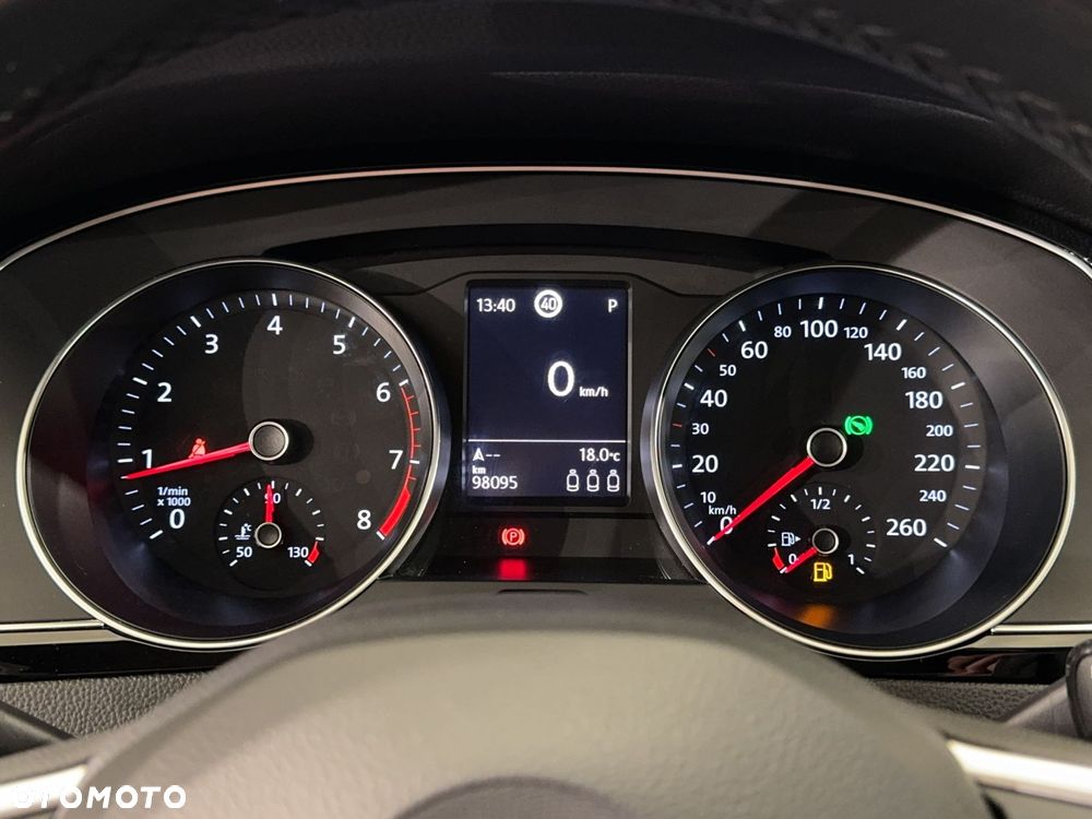 Volkswagen Passat Variant - 18