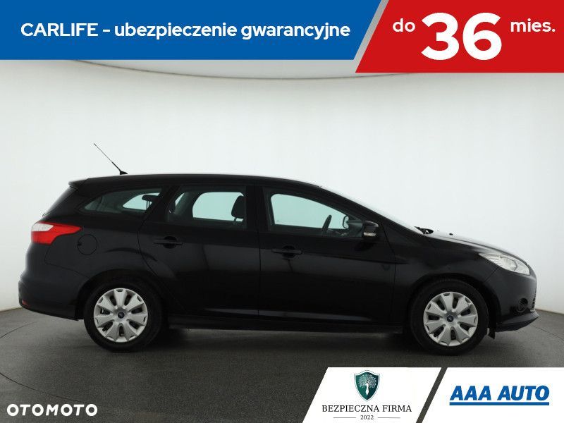 Ford Focus SW - 8