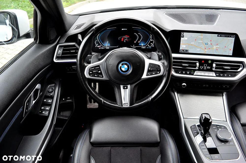 BMW Seria 3 330e Touring M Sport - 4