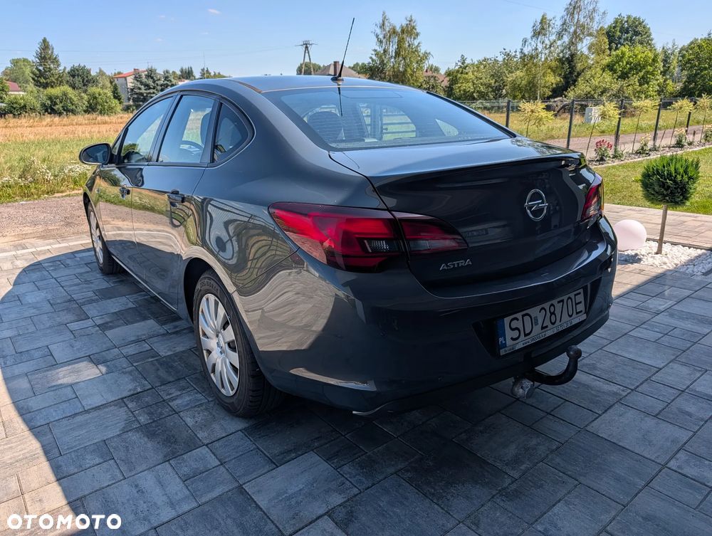Opel Astra 1.6 Active EU6 - 9