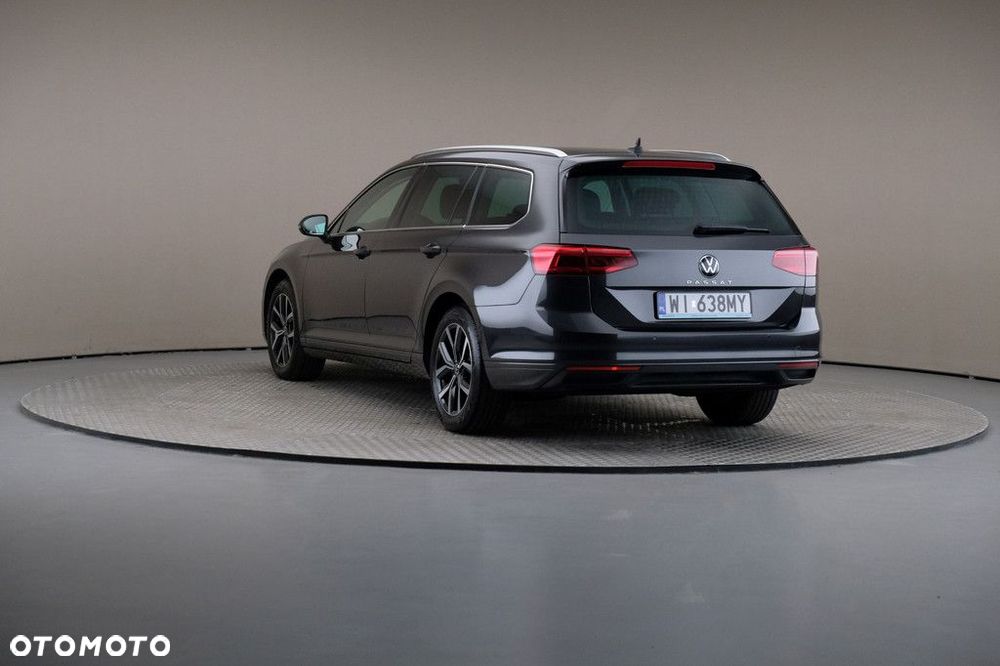 Volkswagen Passat Variant - 2