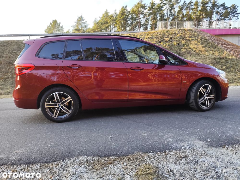 BMW Seria 2 218d Sport Line - 8