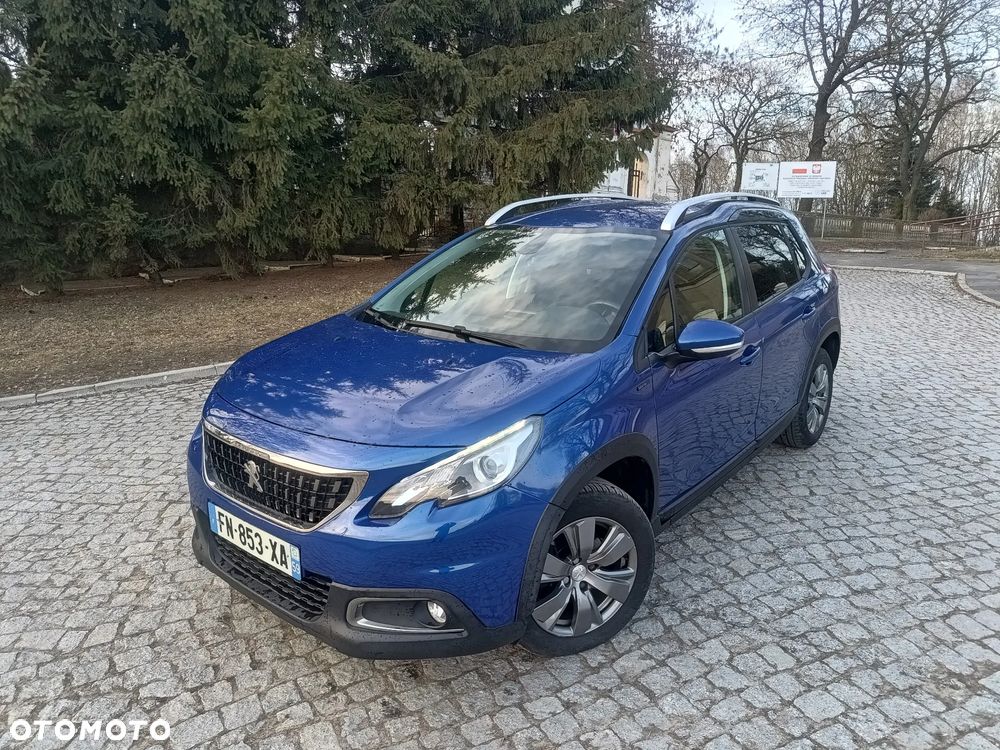 Peugeot 2008 PureTech 110 Style - 1