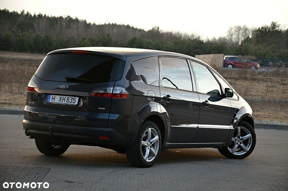 Ford S-Max - 10