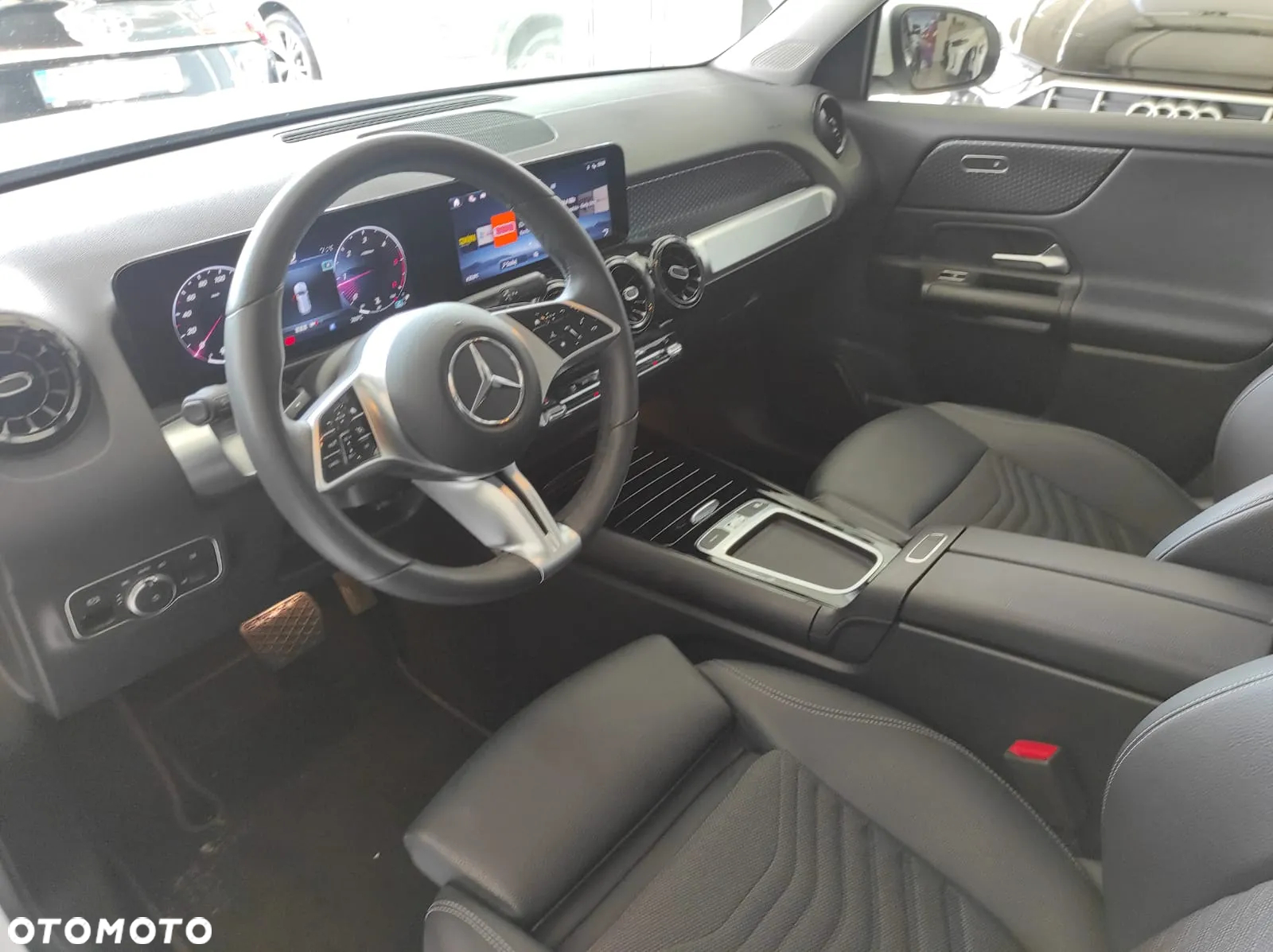Mercedes-Benz GLB ver-200-d-4--matic-8g--dct - 13