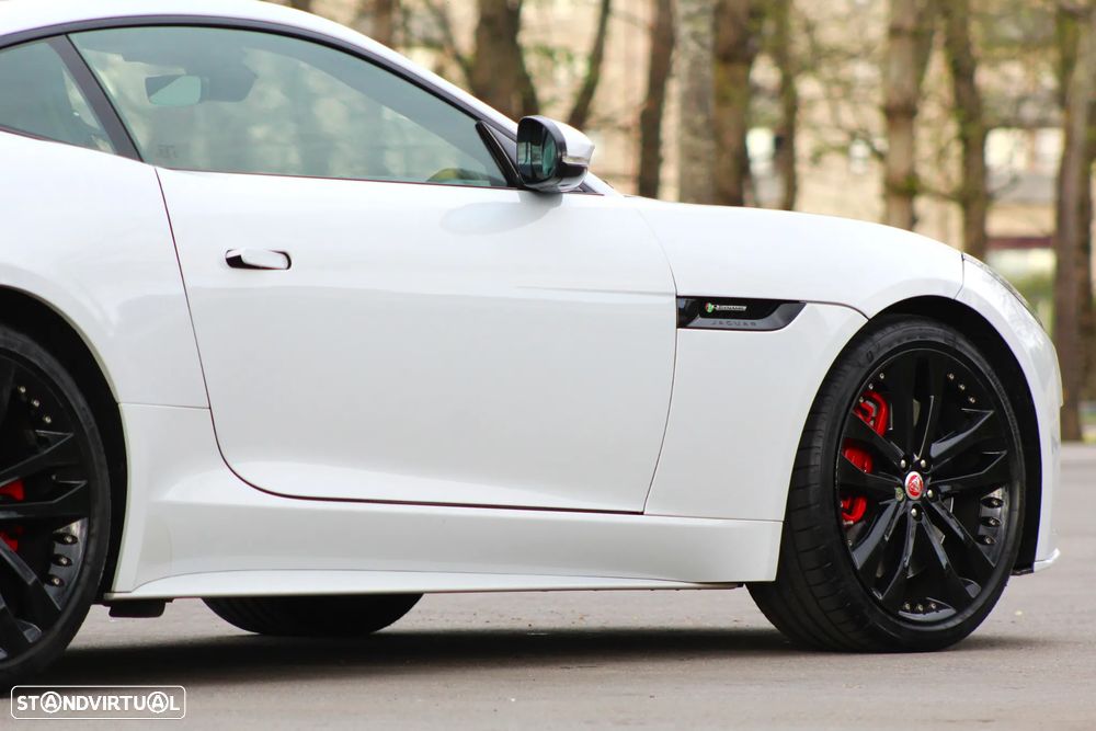 Jaguar F-Type 2.0 i4 R-Dynamic Black - 14