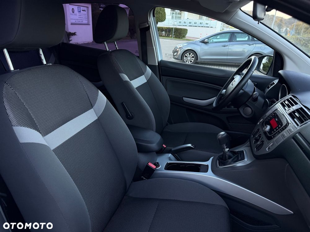 Ford Kuga - 26