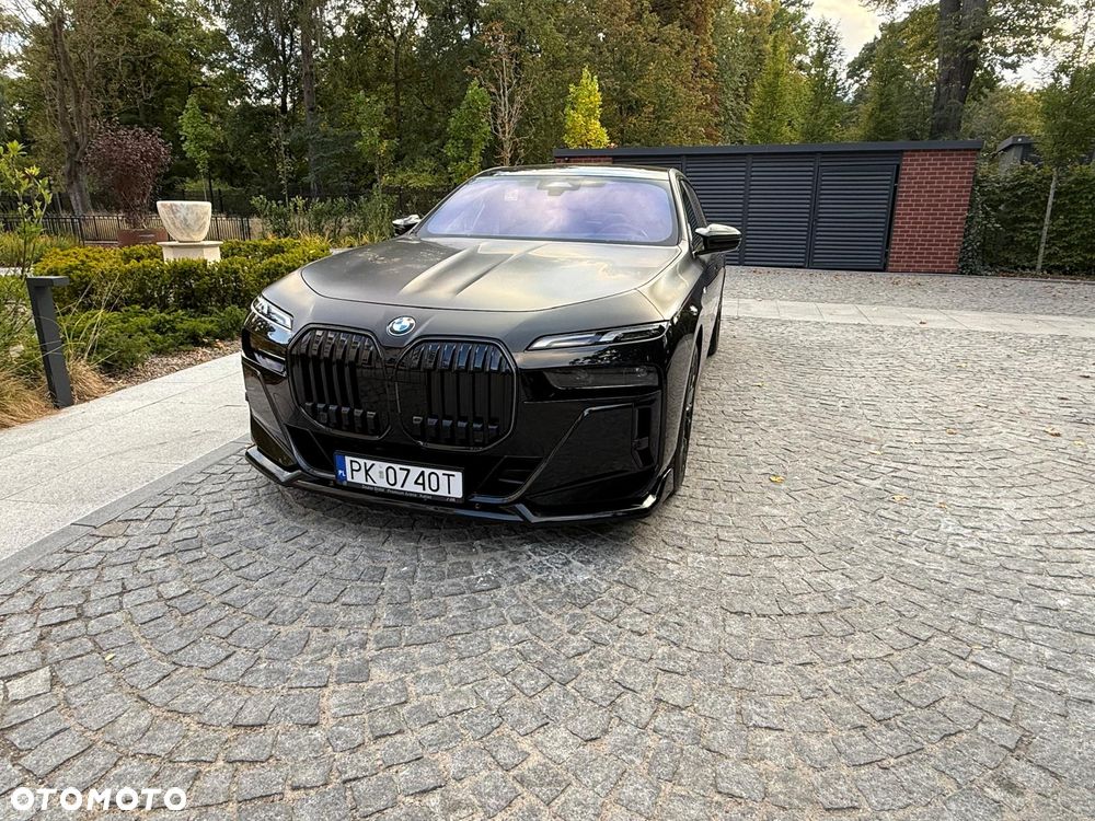 BMW Seria 7 2025 photo 4