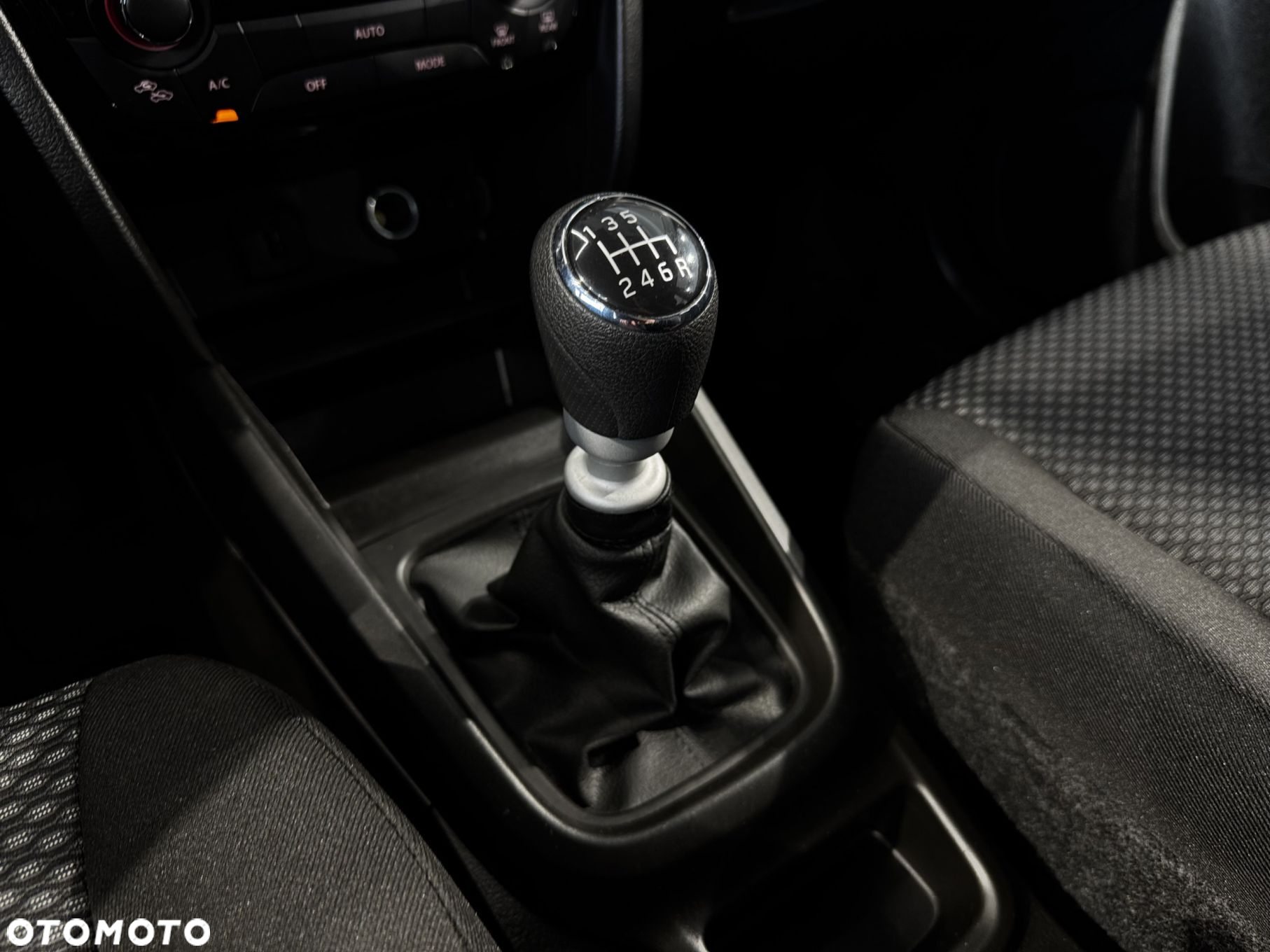 Suzuki Vitara - 23