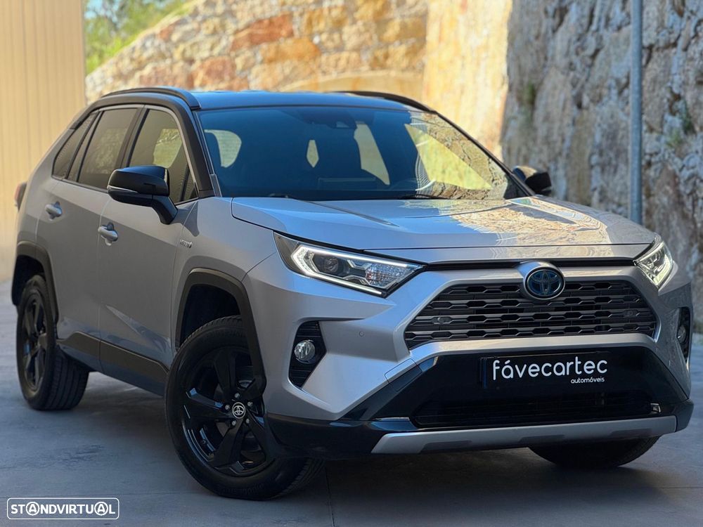 Toyota RAV4 2.5 HDF Black Edition - 32