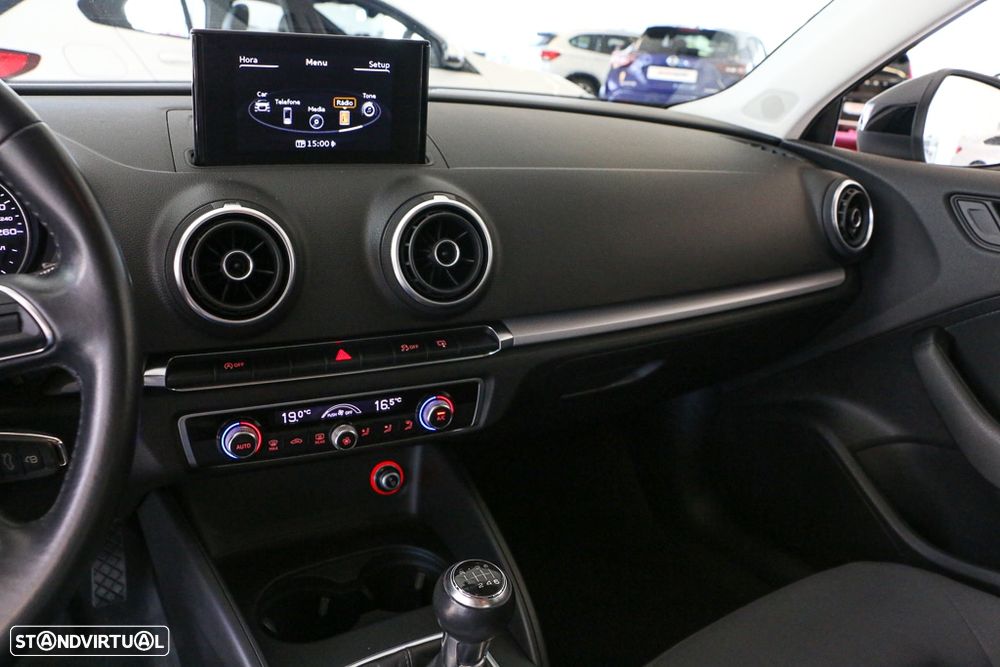 Audi A3 Limousine 1.6 TDI Advance - 19