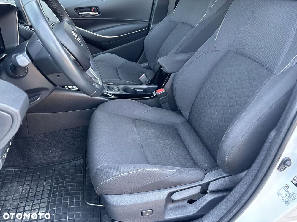 Toyota Corolla - 8