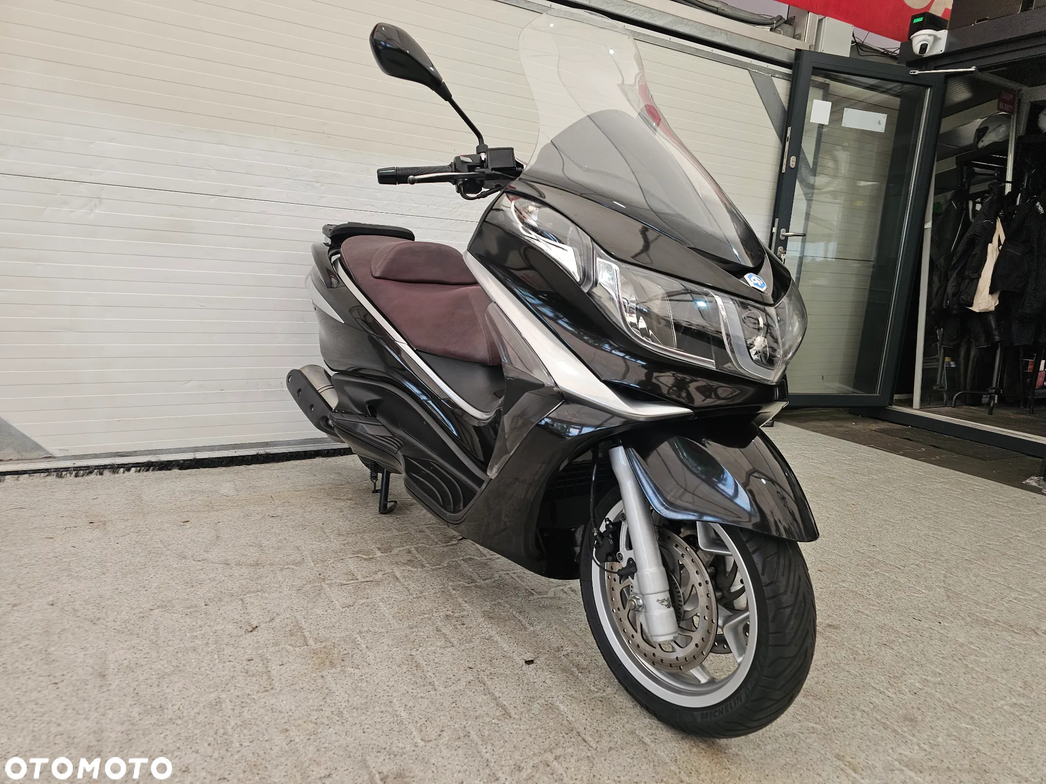 Piaggio X10 - 20