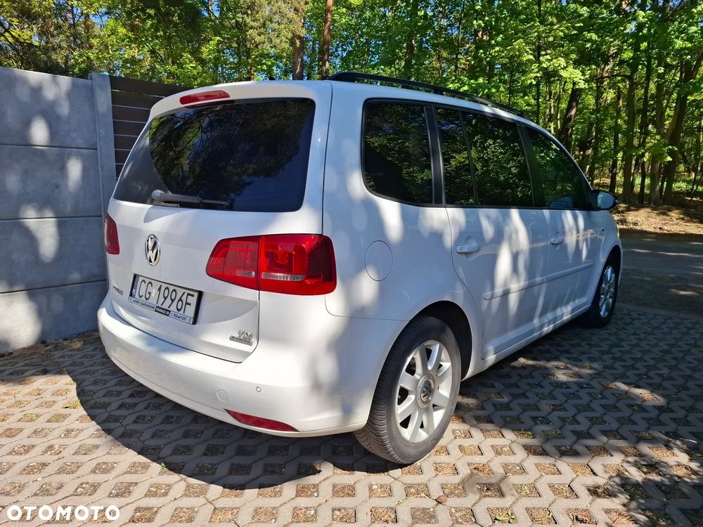 Volkswagen Touran 1.6 TDI DPF BlueMotion Technology MATCH - 15