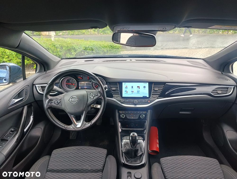 Opel Astra 1.0 T Dynamic S&S - 17