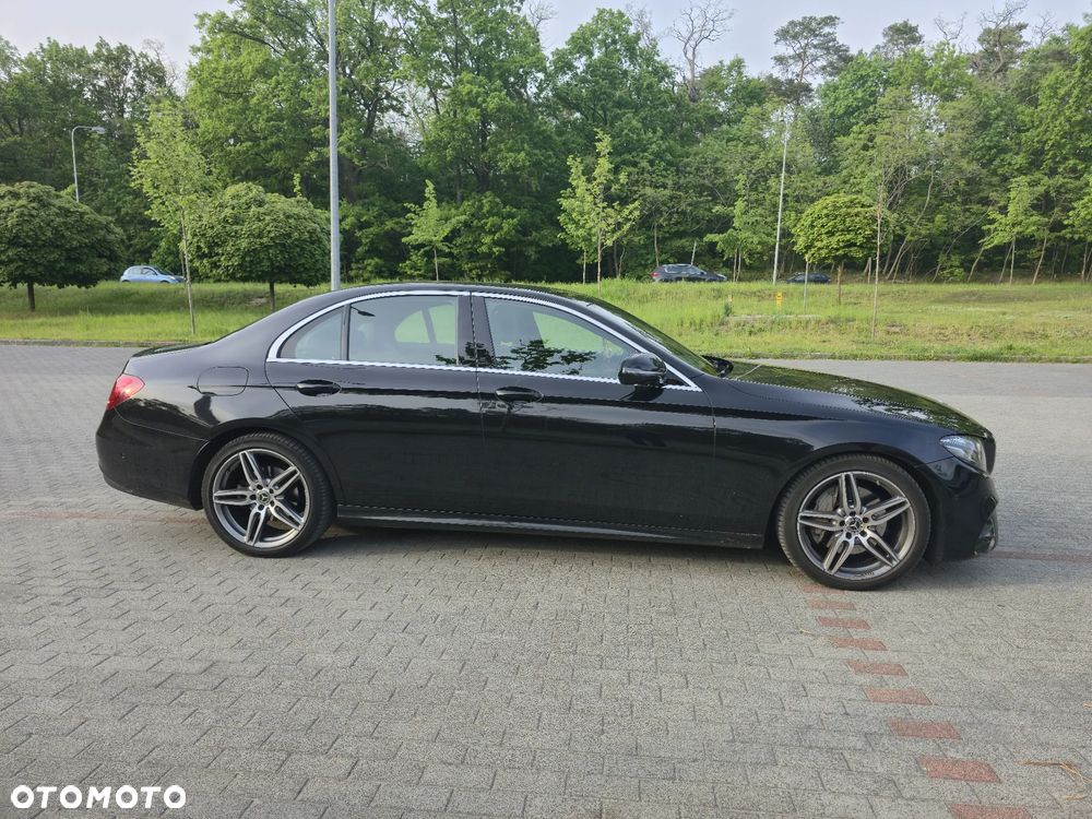 Mercedes-Benz Klasa E 220 d 4-Matic AMG - 15