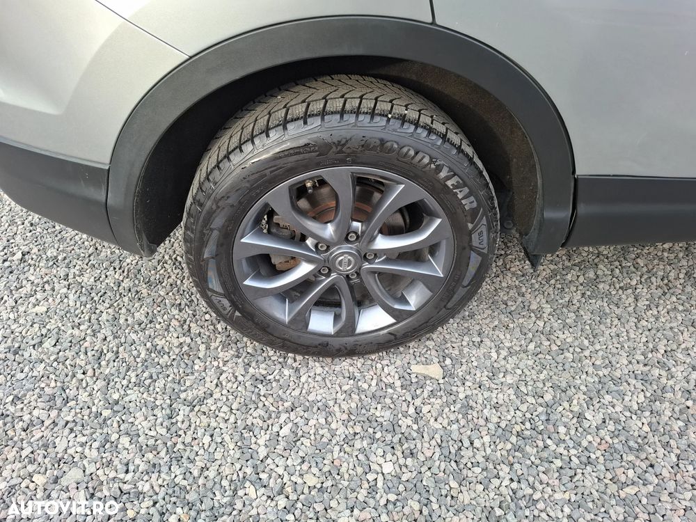 Nissan Qashqai 1.6 DCI Start/Stop X-TRONIC N-Connecta - 33