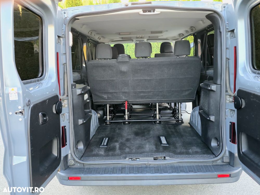 Renault Trafic 2.0 Blue dCi 145 Combi L2H1 7+1 locuri Expression Plus - 17