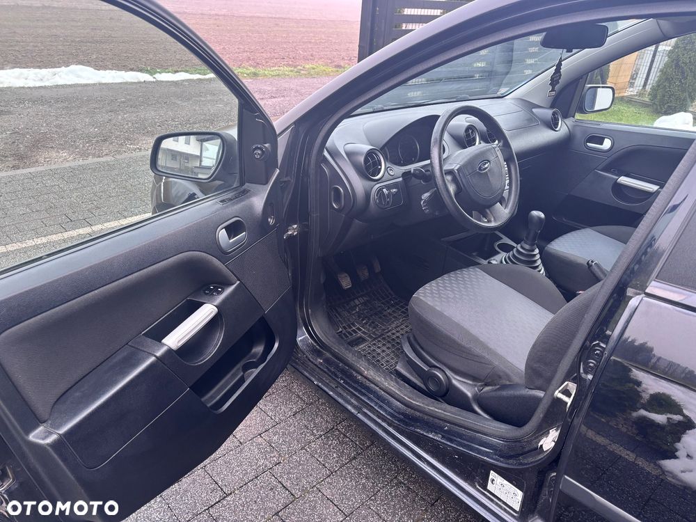 Ford Fiesta 1.4 Trend - 10