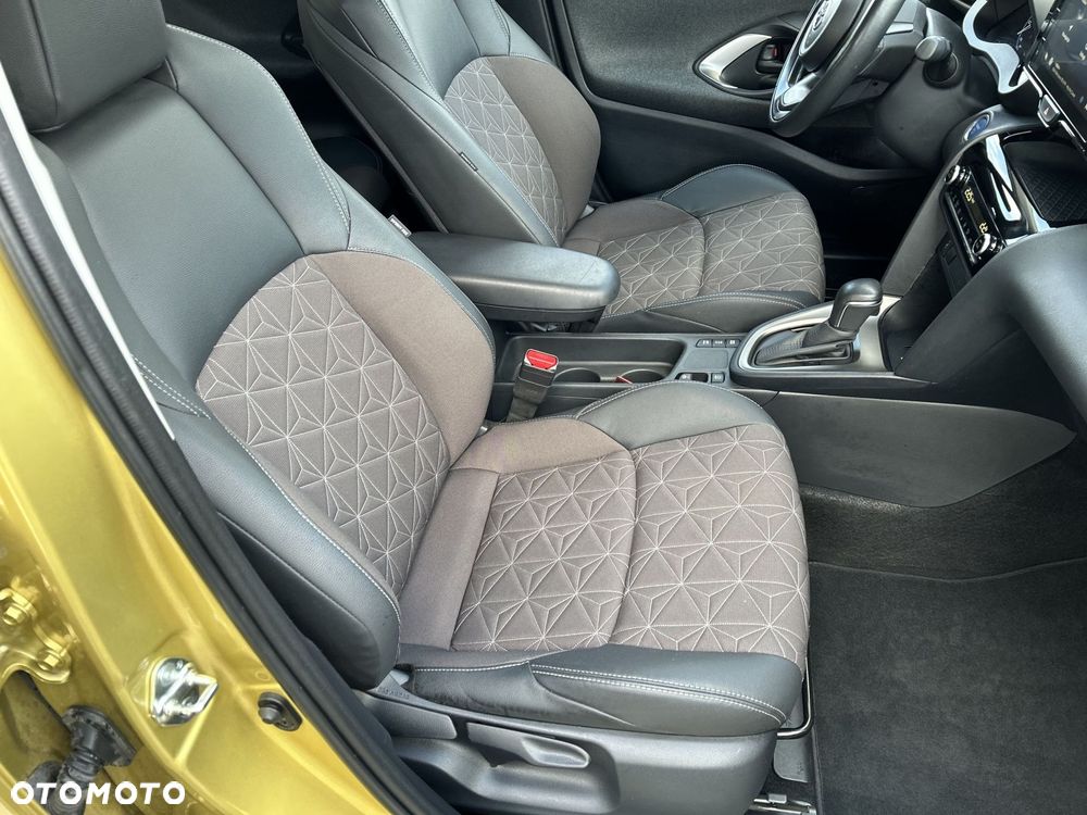 Toyota Yaris Cross - 16