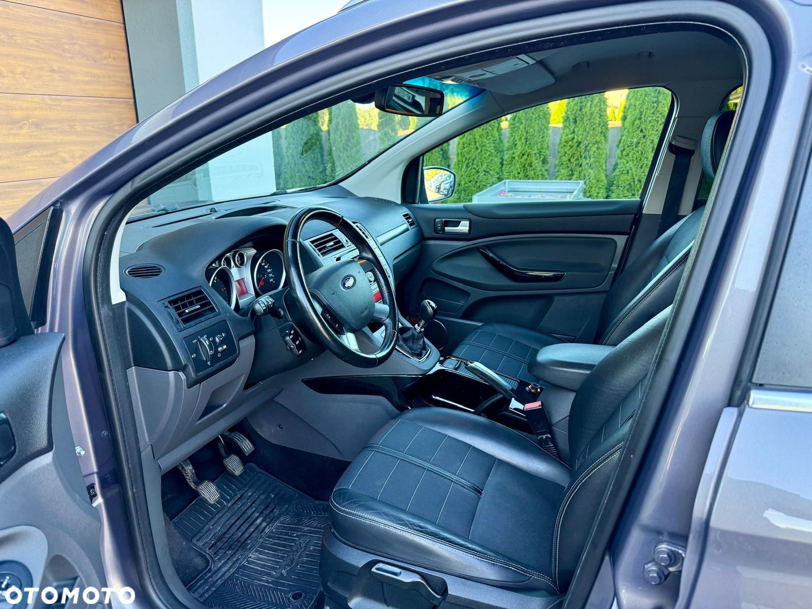 Ford Kuga 2.0 TDCi 4x4 Titanium - 19