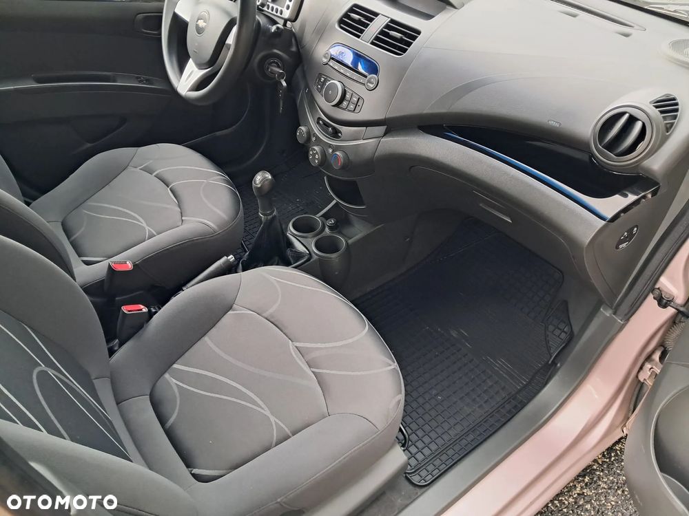 Chevrolet Spark - 12