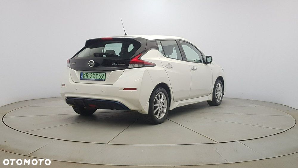 Nissan Leaf - 4
