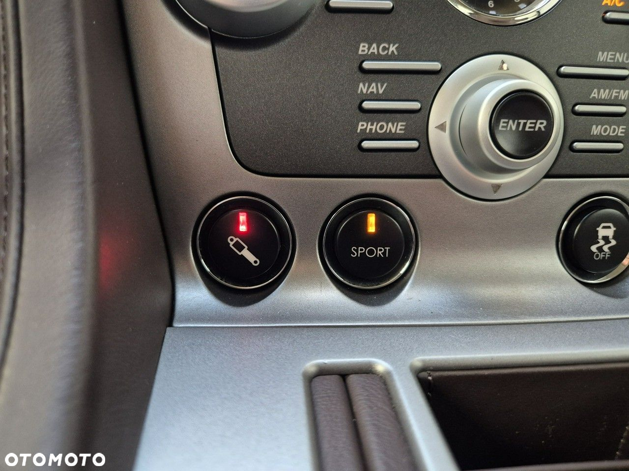 Aston Martin DB9 - 31