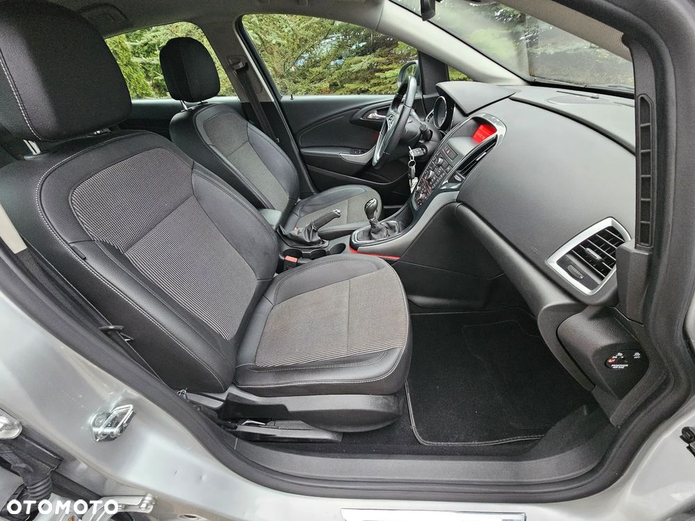 Opel Astra 1.4 Turbo Edition - 9