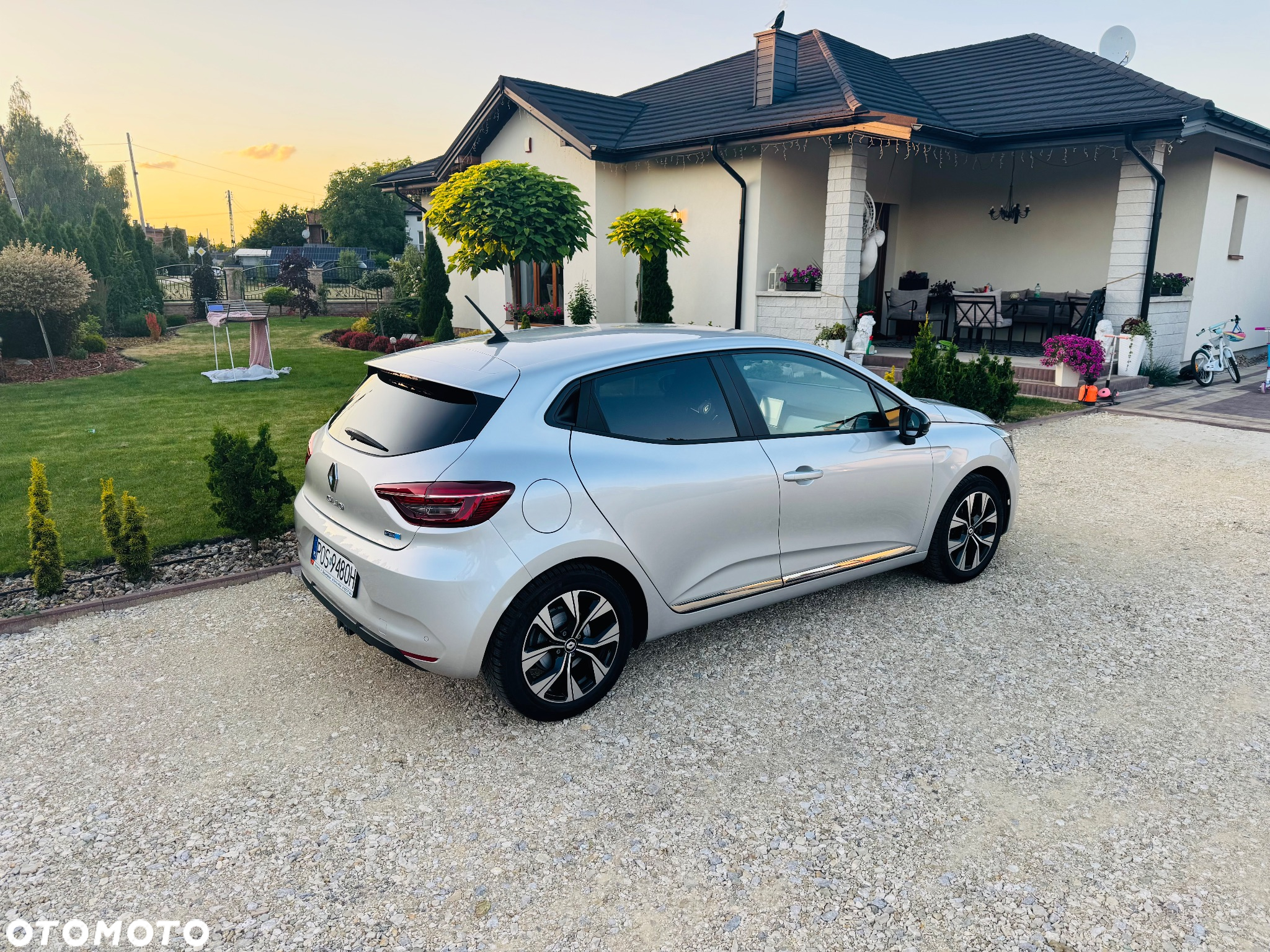 Renault Clio E-TECH Full Hybrid 145 EQUILIBRE - 7