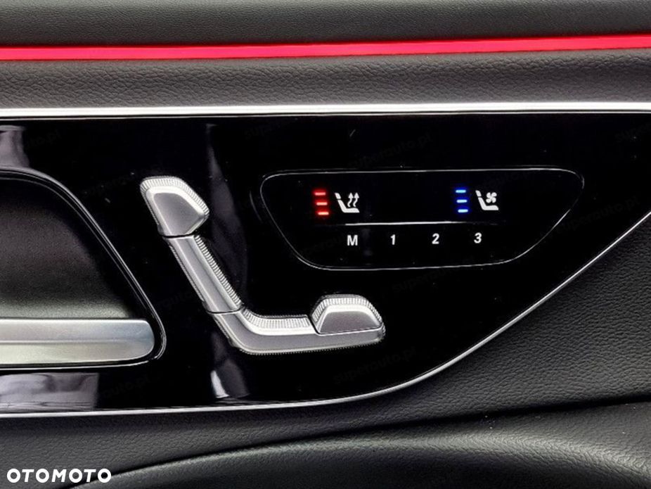 Mercedes-Benz Klasa E 220 d mHEV 4-Matic AMG 9G-Tronic - 15