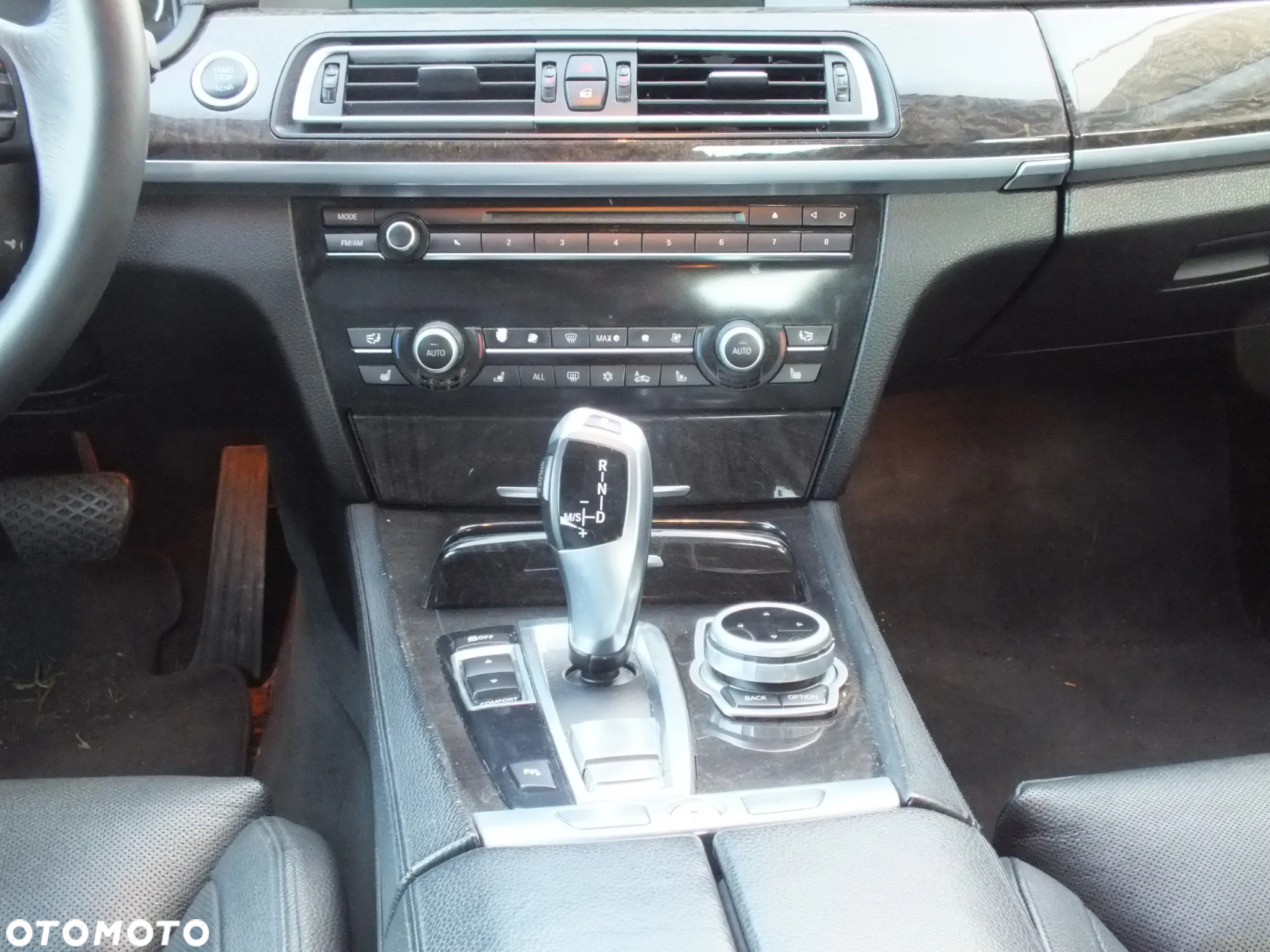 BMW Seria 7 740Li - 15